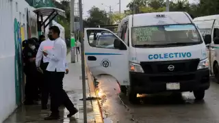 Los bomberos acudieron a apgar el fuego