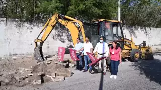 Los reclamos que hace la ciudadanía a Obras Públicas se debe a la contratación de empresas foráneas para trabajar en la pavimentación de la Isla