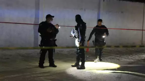 Los responsables llegaron en una camioneta Los responsables llegaron en una camioneta