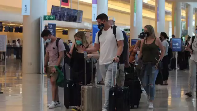 De las operaciones programadas, 196 son llegadas y 199 salidas