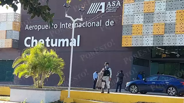 Elementos de la Guardia Nacional resguardaron la terminal aérea colocando patrullas por toda la avenida de acceso