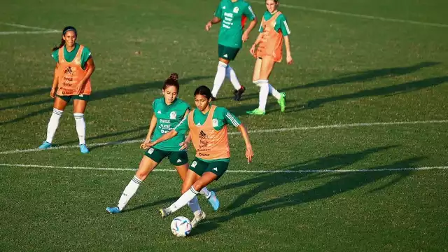 Montserrat Saldívar Pavón y Renatta Cota Muñoz forman parte de la Selección Nacional de México Femenil Sub-17