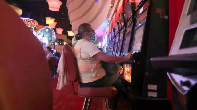 Francisco Lara, médico, señala que no hay un estudio que permita saber cuantas personas son adictas al juego