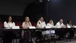  Fiscalía de Yucatán presenta avances en modernización y atención ciudadana ante empresarios