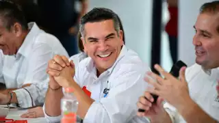 El polémico Diputado Federal por Campeche aseguró que las decisiones de la Cámara no pueden estar sujetas a caprichos