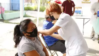 Inicia campaña de vacunación a personas de 40 a 49 años en Yucatán