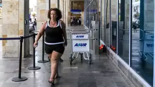 La historia completa de la turista que estuvo varada en el aeropuerto de Cancún