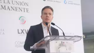 Manuel Velasco se registra como aspirante de Morena a candidatura presidencial 2024