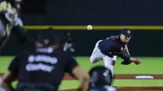 Pese a los intentos de ponche, los bateadores de los Pericos de Puebla lograron conectar dos cuadrangulares. Foto: Martín Chi