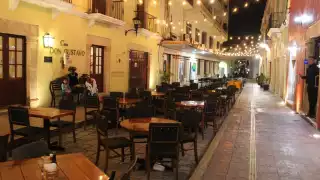 La calle 59 del Centro Histórico de Campeche lució un poco vacío esta noche