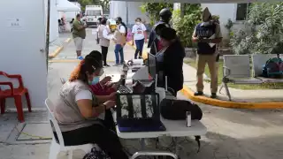 La velocidad de crecimiento de casos para la zona sur  es de 0.22  y de 0.19 para la zona norte