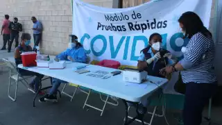 Estas pruebas se aplican como medida preventiva para la detección temprana del COVID-19