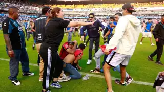 La FMF decidió suspender actividades de todas las ligas de México tras actos de violencia ocurridos en el partido de Querétaro vs Atlas