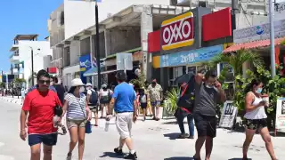 A primera hora del día se registraron invasiones a la playa restringida del Malecón Internacional
