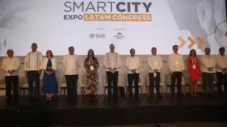 El gobernador Mauricio Vila acudió a la inauguración del Smart City Expo Latam Congress