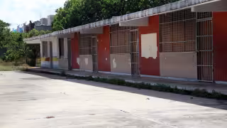 Refugios anticiclónicos en Cancún presentan deterioro por falta de mantenimiento