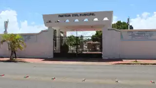 La historia detrás de la hélice que se encuentra a un lado de las oficinas del panteón esconde un relato de heroísmo y agradecimiento