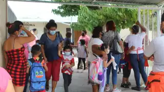 Los padres de familia y maestros coincidieron en que se debe priorizar en temas de infraestructura en los institutos