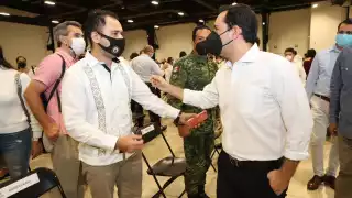 El Gobernador plantea un diálogo con los diversos actores de la sociedad. Con esta iniciativa se busca reforzar lo ya construido