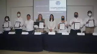 La Coparmex se unió a cinco universidades de Yucatán para hacer un convenio relacionado con el medio empresarial