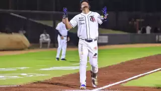 Los melenudos tomaron la manija del duelo desde el primer episodio