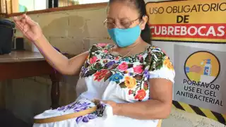 Artesanos de la Zona Maya de Quintana Roo van contra el plagio en Los Pinos