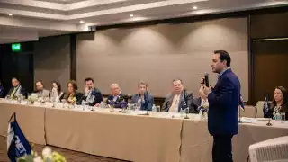 Mauricio Vila expuso las principales oportunidades para invertir en Yucatán