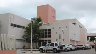 En el municipio hay tres unidades pertenecientes a la Secretaría de Salud: el Centro de Salud Maderas, el Centro de Salud de Atasta y el Hospital Integral de Sabancuy