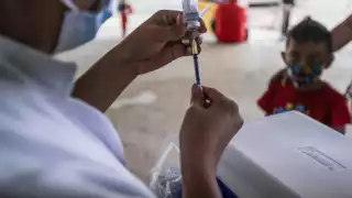 Hospitales de Cancún atienden el retraso de vacunas por tuberculosis