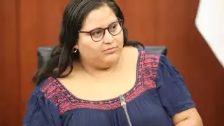 A través de sus redes sociales, una periodista compartió la imagen de la morenista en una tienda de Antara