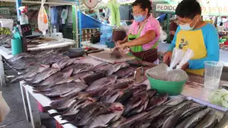 por temor a perder clientes, los comerciaantes aseguan que no se moverán a su nueva instalación