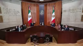 La Sala Superior aprobó el proyecto del magistrado Felipe de la Mata Pizaña, quien determinó que son procedentes las medidas cautelares contra actores políticos