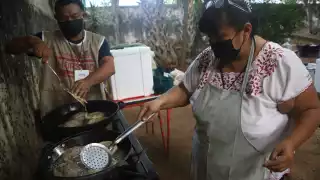 ¿Dónde están los mejores panuchos? Ante enojo por uso de frijoles de lata dan opciones en Yucatán