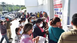 Fue cerca del mediodía, cuando por fin, pudieron ser atendidos por los médicos del ISSSTE Campeche