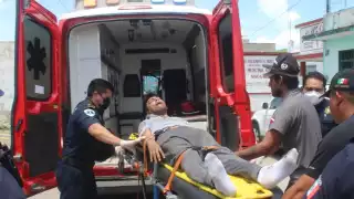 Motociclista arrolla a peatón y lo deja herido de gravedad en Tizimín