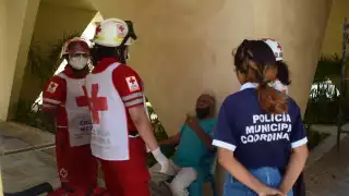 Paramédicos de la Cruz Roja atendieron al hombre de 83 años