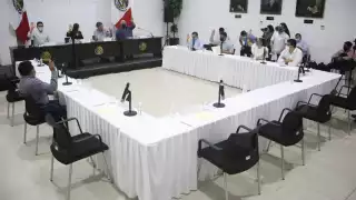 Tres diputados de Yucatán brillaron por su ausencia