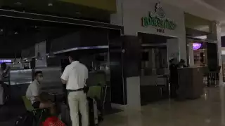 Algunos establecimientos no contaron con luz, además de que no funcionaba el aire acondicionado