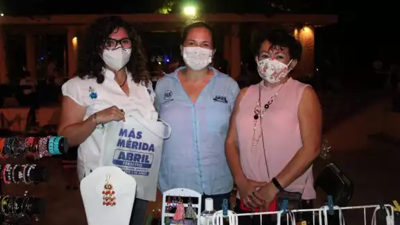 El segundo bazar de Las Nenis, un evento que resultó un éxito gracias a la coordinación adecuada entre la ciudadanía y la candidata El segundo bazar de Las Nenis, un evento que resultó un éxito gracias a la coordinación adecuada entre la ciudadanía y la candidata