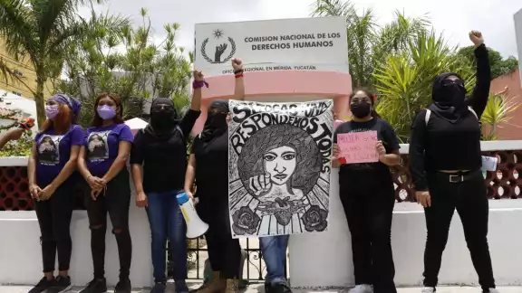 La protesta fue en las instalaciones de la CNDH La protesta fue en las instalaciones de la CNDH