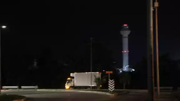 Para el traslado se prestó el servicio de tres oficiales, 39 elementos y 10 vehículos oficiales Para el traslado se prestó el servicio de tres oficiales, 39 elementos y 10 vehículos oficiales
