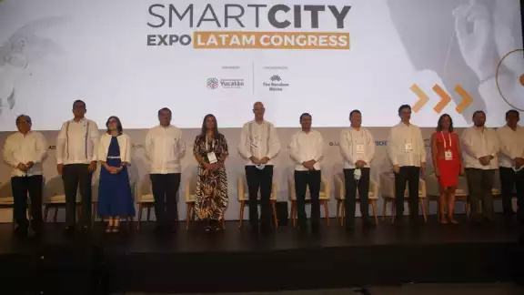 El gobernador Mauricio Vila acudió a la inauguración del Smart City Expo Latam Congress