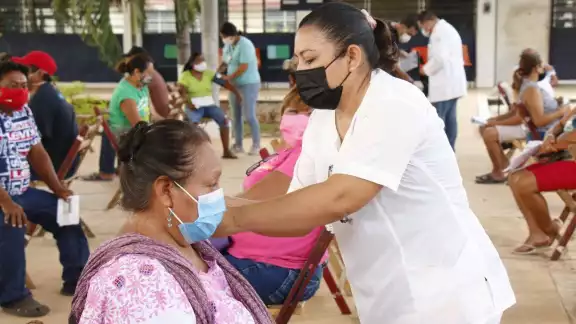 31 municipio yucatecos aplicarán la vacuna contra el coronavirus simultáneamente a personas de 40 a 49 años de edad 31 municipio yucatecos aplicarán la vacuna contra el coronavirus simultáneamente a personas de 40 a 49 años de edad