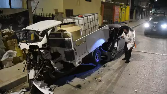 Automovilista provoca accidente vehicular en la Av. Francisco I. Madero de Campeche