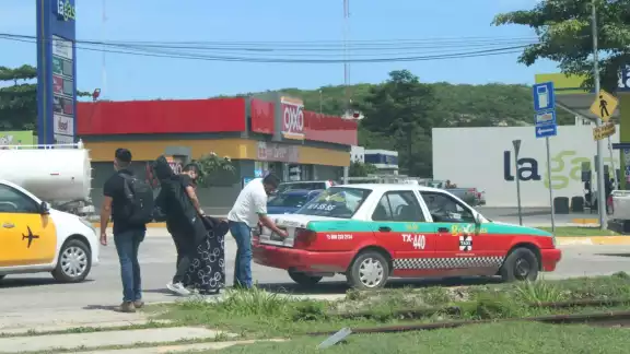 Volaris era la aerolínea que más vuelos generaba, aseguran los taxistas de Campeche Volaris era la aerolínea que más vuelos generaba, aseguran los taxistas de Campeche
