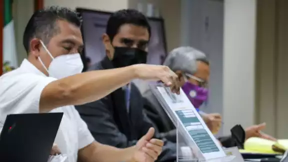 Durante ventas realizadas vía electrónica se obtuvieron 10 millones 136 mil 41 pesos Durante ventas realizadas vía electrónica se obtuvieron 10 millones 136 mil 41 pesos