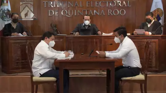 En sesión el Pleno del Teqroo confirmó la negativa del Instituto Electoral del Estado para dar el registro al PES En sesión el Pleno del Teqroo confirmó la negativa del Instituto Electoral del Estado para dar el registro al PES
