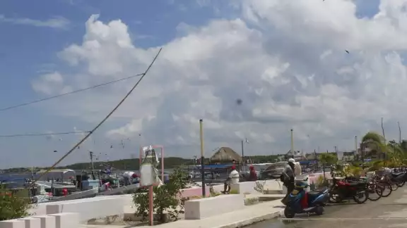 Se reportó que líneas de fibra óptica fueron dañadas a causa de las fuertes lluvias