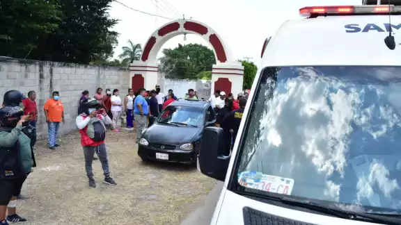 Los vecinos se negaban a dar al ladrón, ya que no es la primera vez que lo sorprenden robando Los vecinos se negaban a dar al ladrón, ya que no es la primera vez que lo sorprenden robando