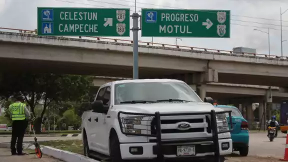 Elementos de la SSP Yucatán tomaron nota del accidente de tránsito